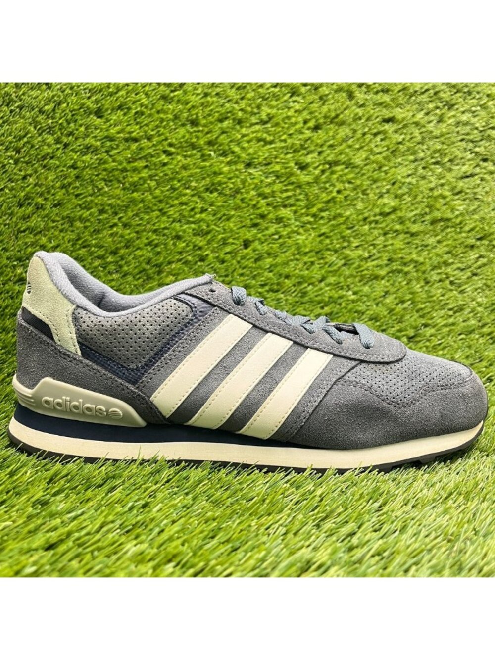 Adidas Runeo 10K Mens Size 8.5 Gray White Black Athletic Walking Shoes Sneakers